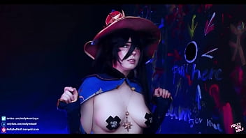 Genshin impacta o cosplay de Mona hard-core